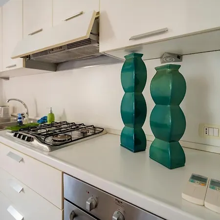 شقة Historic Piazza Teatro *