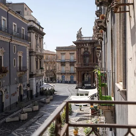 Historic Piazza Teatro