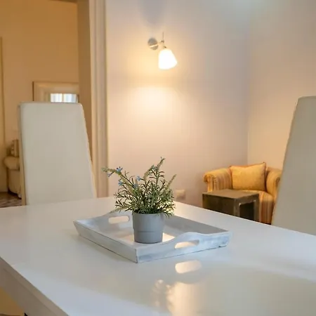 شقة Historic Piazza Teatro